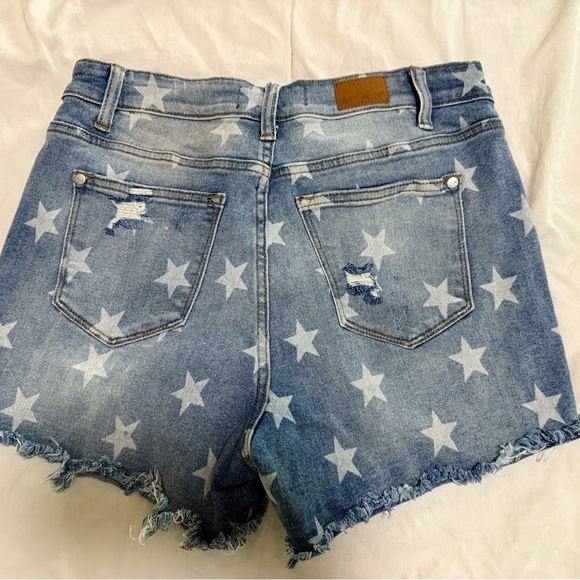 Judy Blue Women's Distressed Star Denim Shorts - Blue - Picture 2 of 3